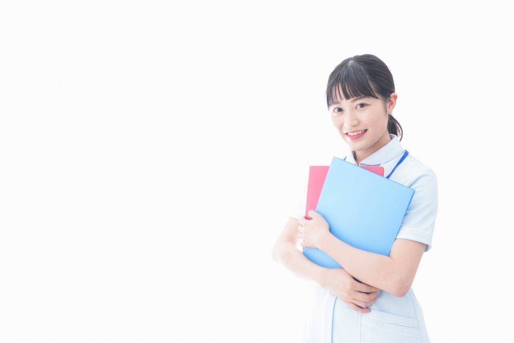 看護師離職率 笑顔の看護師